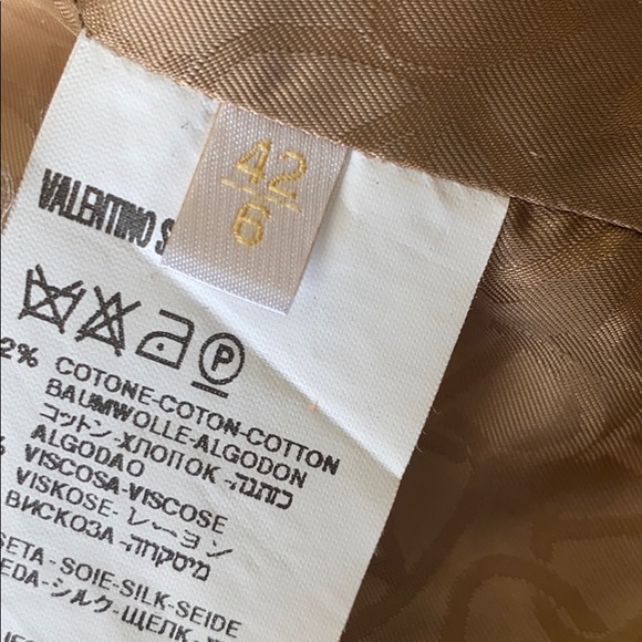 VINTAGE VALENTINO BLAZER - Picture 7 of 8